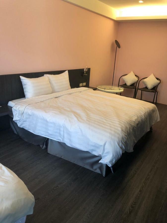 Tian Fang Ye Tan Hotel Yilan Bagian luar foto